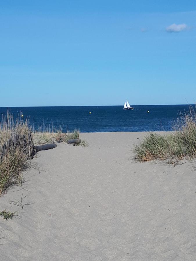 Appart Avec Terrasse Et Magnifique Vue Sur La Mer Le Barcares Luaran gambar