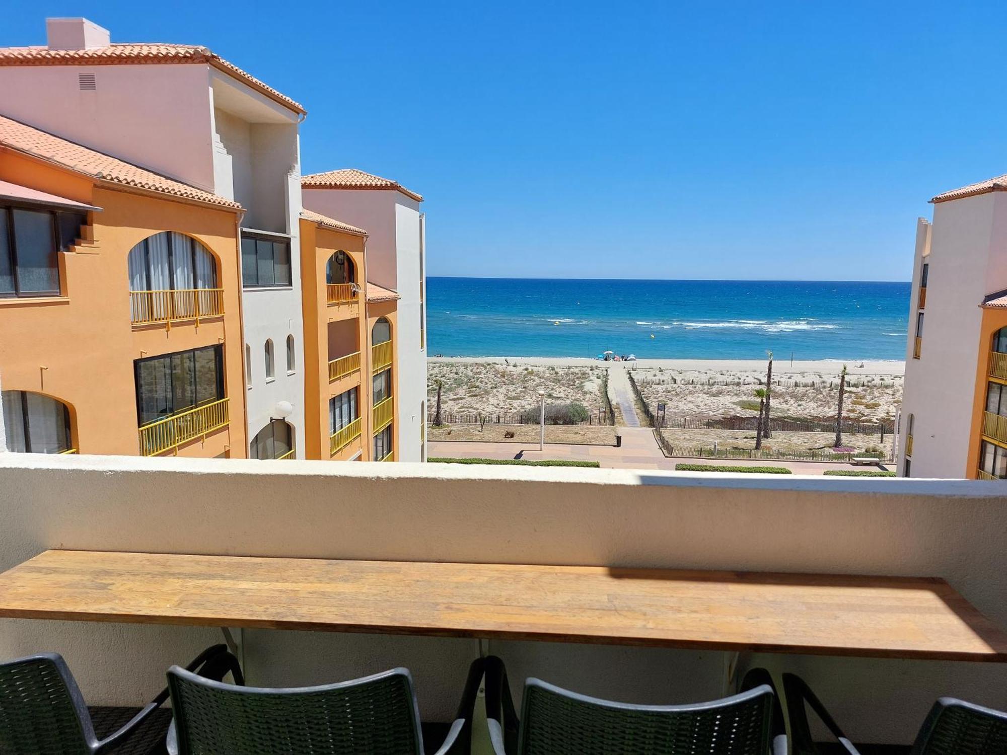 Appart Mezzanine Vue Mer Et Plage, Parking Wifi Tv Le Barcares Luaran gambar